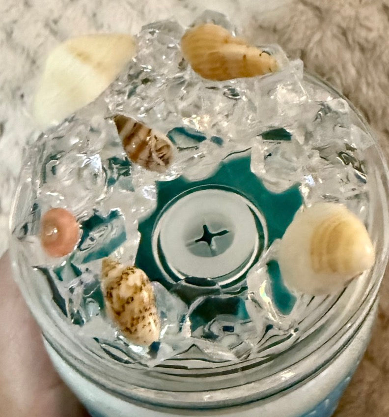 iced decorated lid